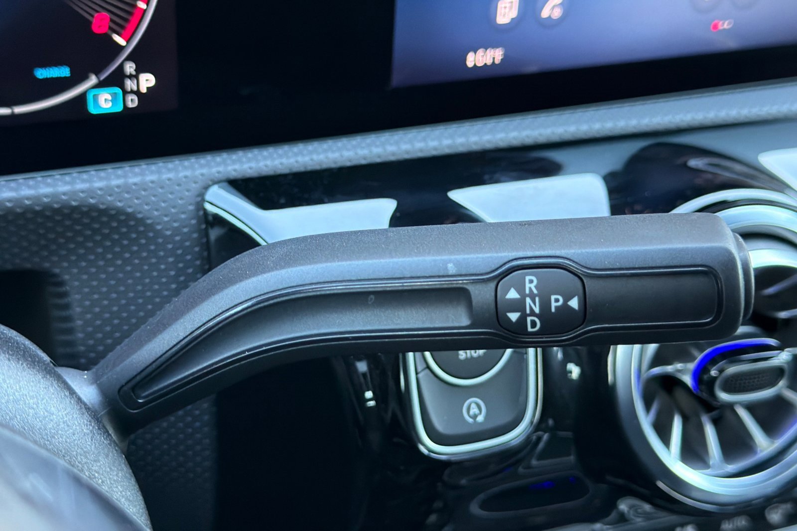 Certified 2025 Mercedes-Benz CLA 250 4MATIC image 23