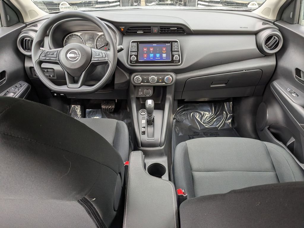 Certified 2025 Nissan Kicks Play S image 23