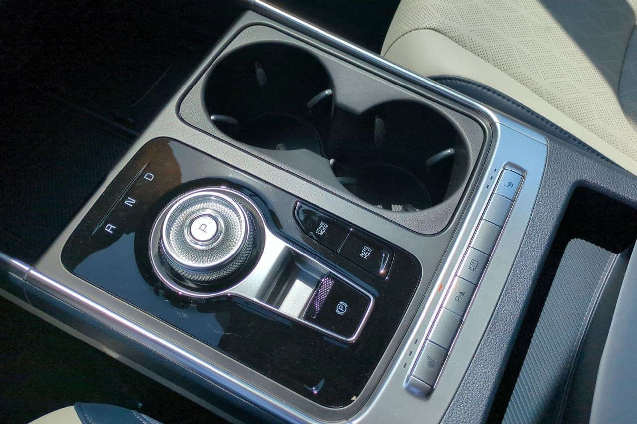 New 2026 Kia Carnival EX image 18