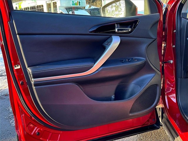 Used 2024 Mitsubishi Eclipse Cross SE image 19