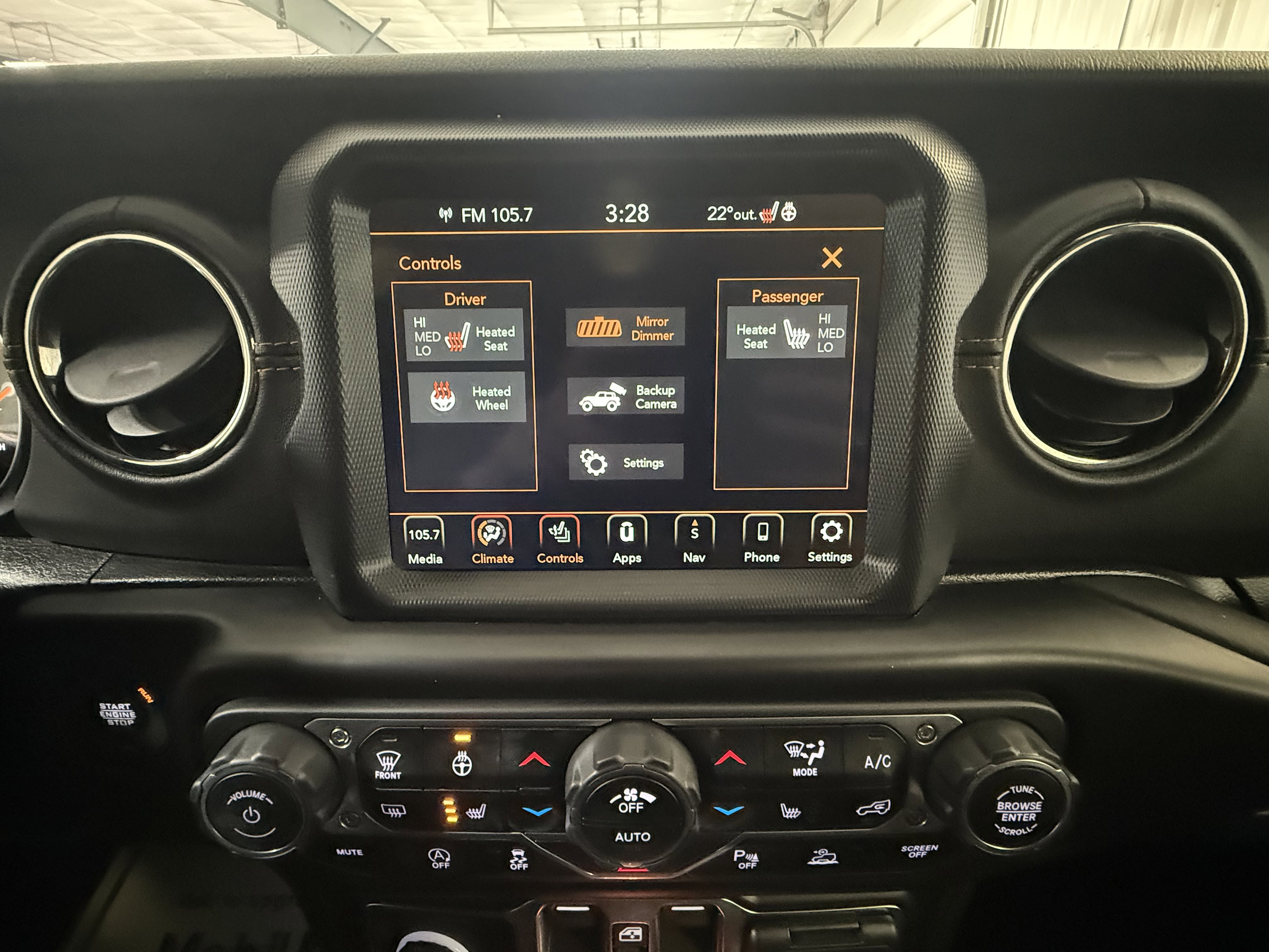 Used 2021 Jeep Wrangler Unlimited Sahara image 31