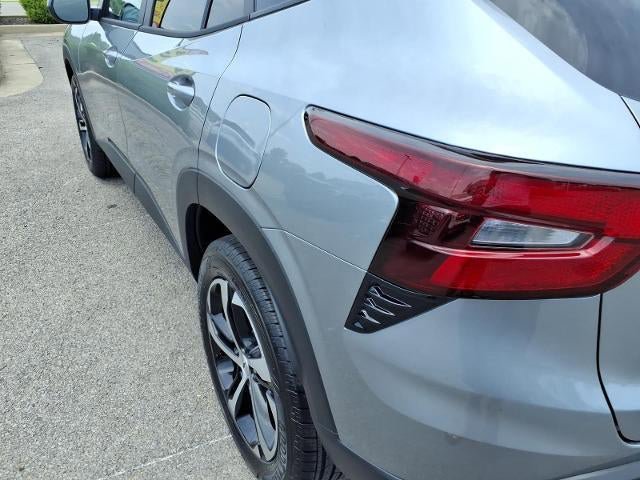 New 2026 Chevrolet Trax RS w/ Driver Confidence Package FWD image 18