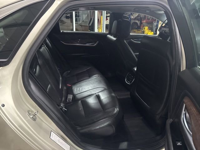 Used 2013 Cadillac XTS Luxury image 29