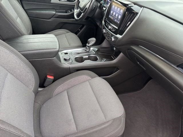 Used 2022 Chevrolet Traverse LT w/ Midnight/Sport Edition image 40