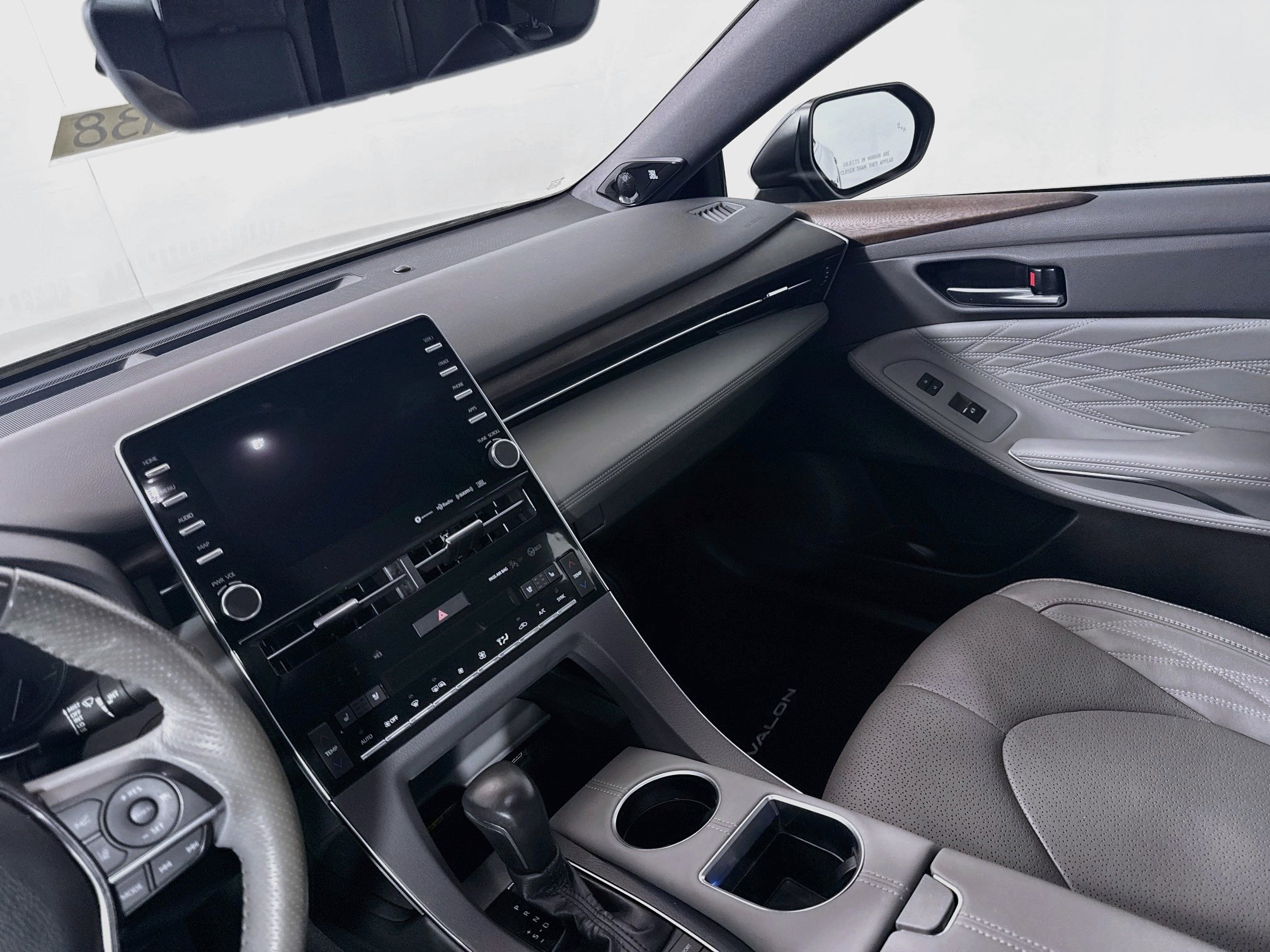 Certified 2021 Toyota Avalon Limited FWD image 22