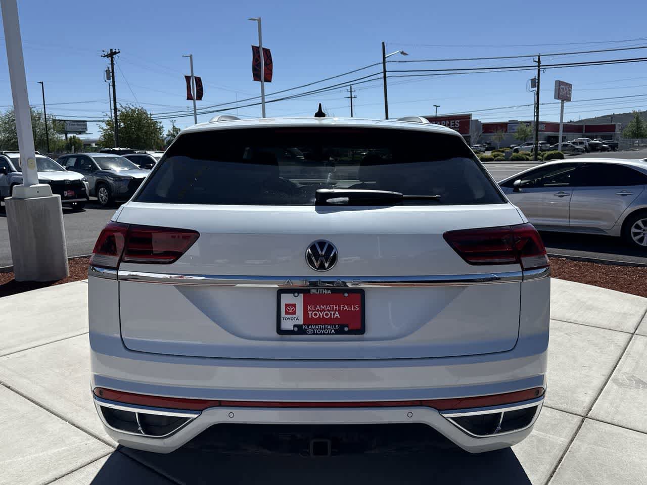 Used 2021 Volkswagen Atlas Cross Sport SEL R-Line AWD/4WD image 4