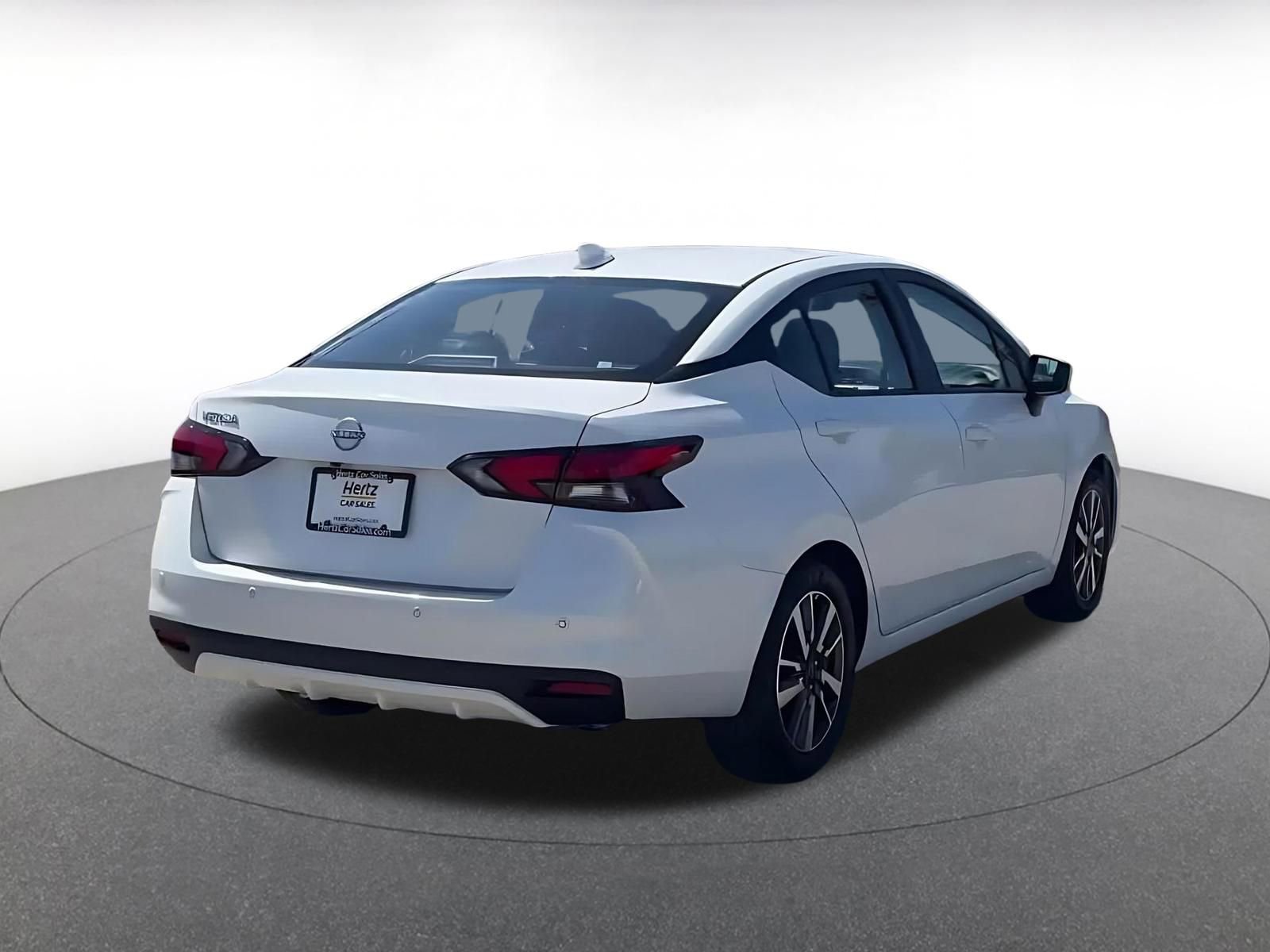 Used 2025 Nissan Versa SV FWD image 14