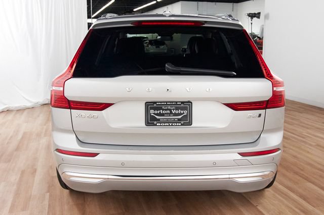 Certified 2023 Volvo XC60 B6 Ultimate w/ Climate Package AWD/4WD image 4
