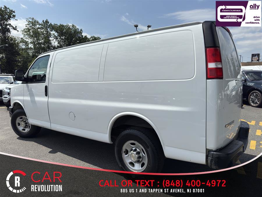 Used 2021 Chevrolet Express 2500 w/ Driver Convenience Package RWD image 4