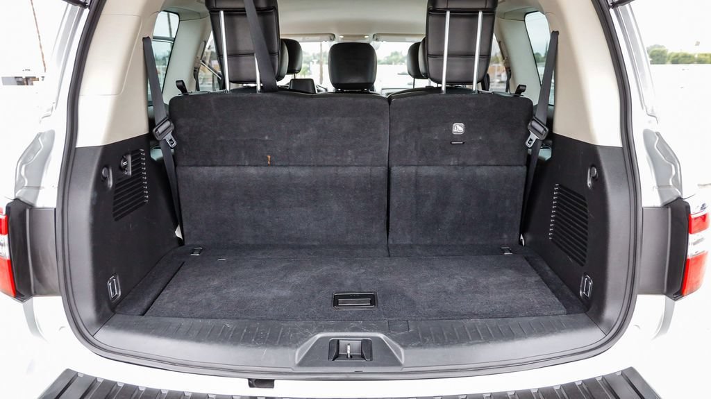 Used 2023 Nissan Armada SV AWD/4WD image 31