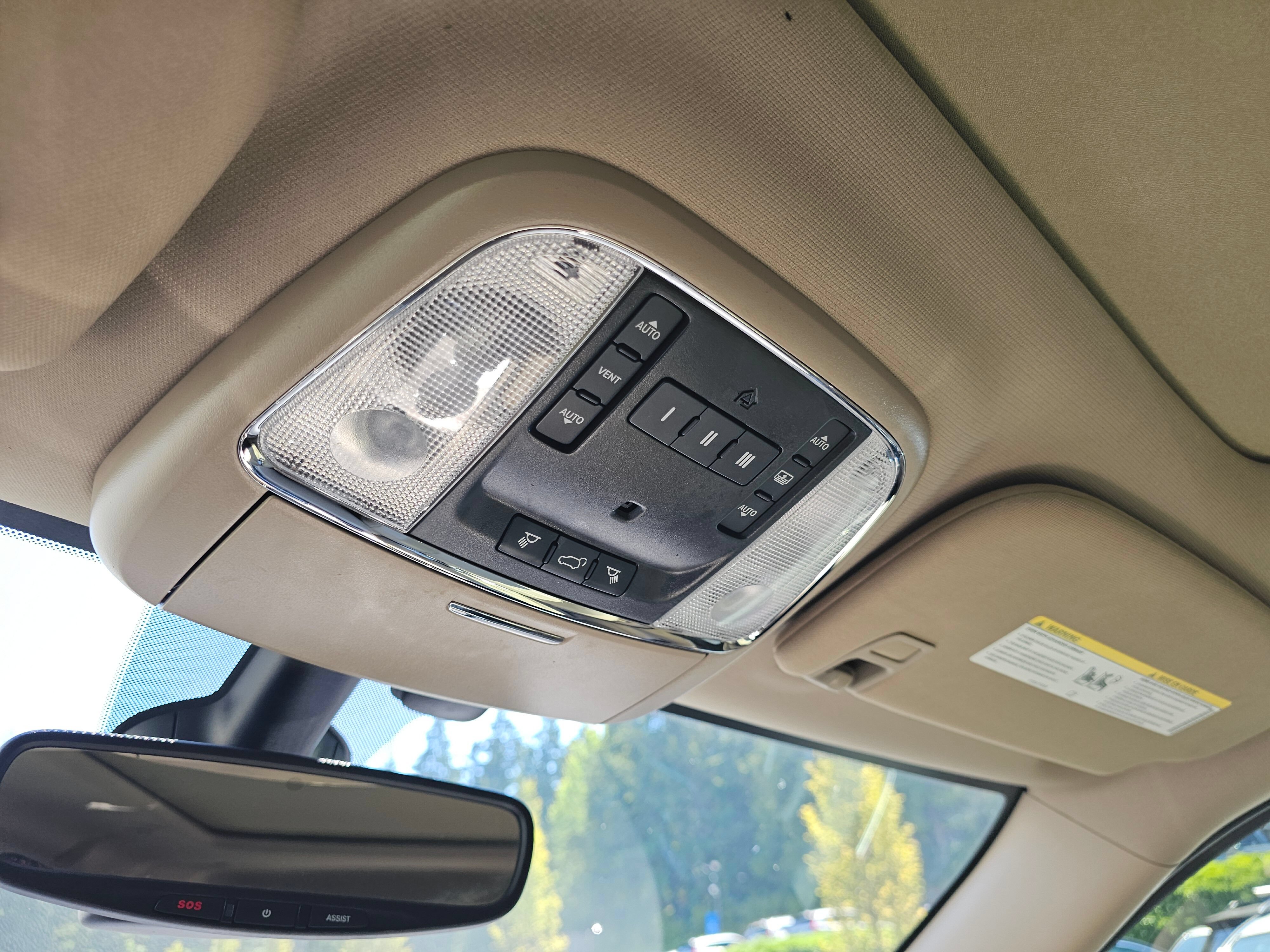 Used 2021 Jeep Grand Cherokee Limited w/ Sun & Sound Group AWD/4WD image 32