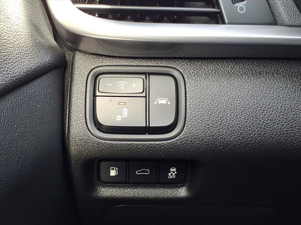 Used 2020 Kia Optima LX image 24