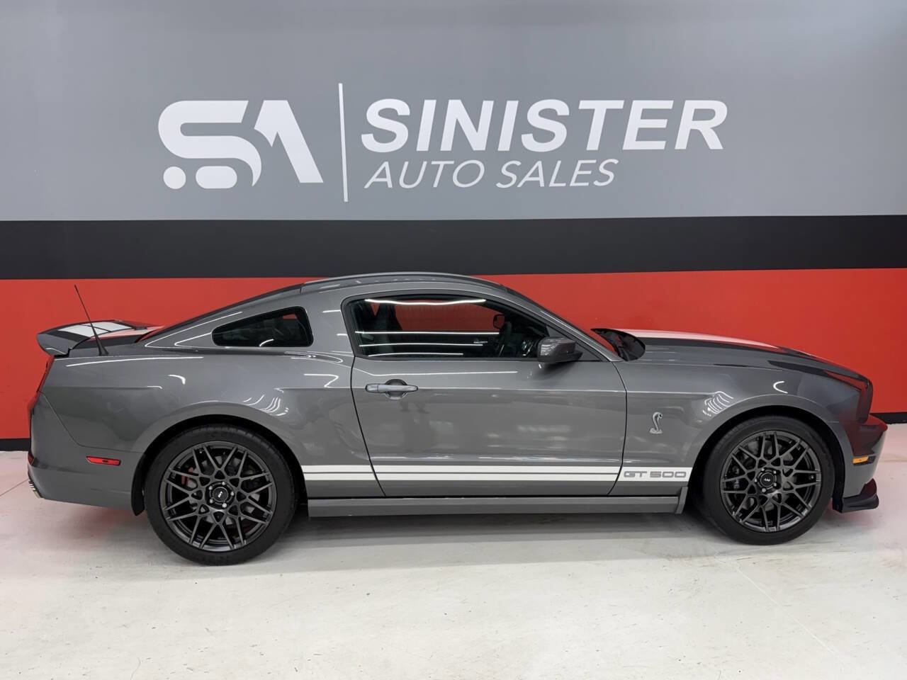 Used 2013 Ford Mustang Shelby GT500 RWD image 31