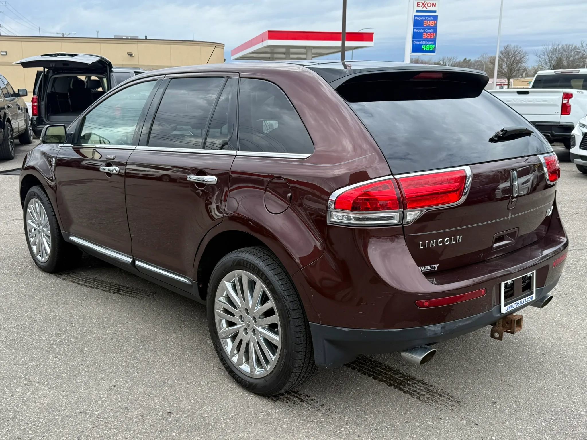 Used 2012 Lincoln MKX FWD image 7