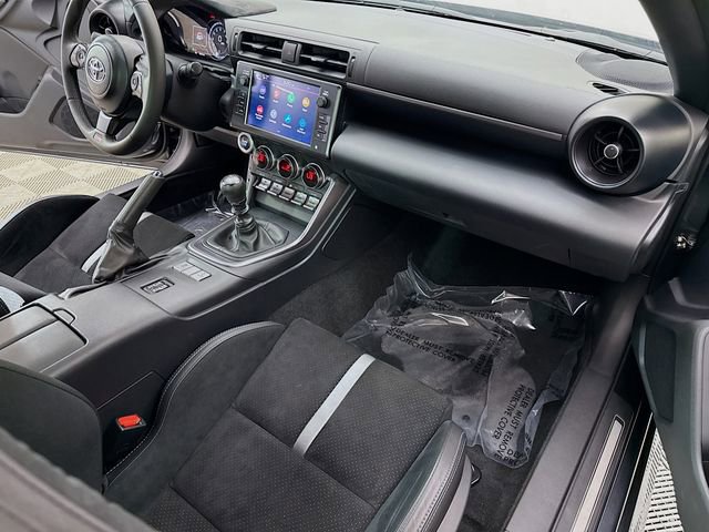Used 2024 Toyota GR86 Premium image 21