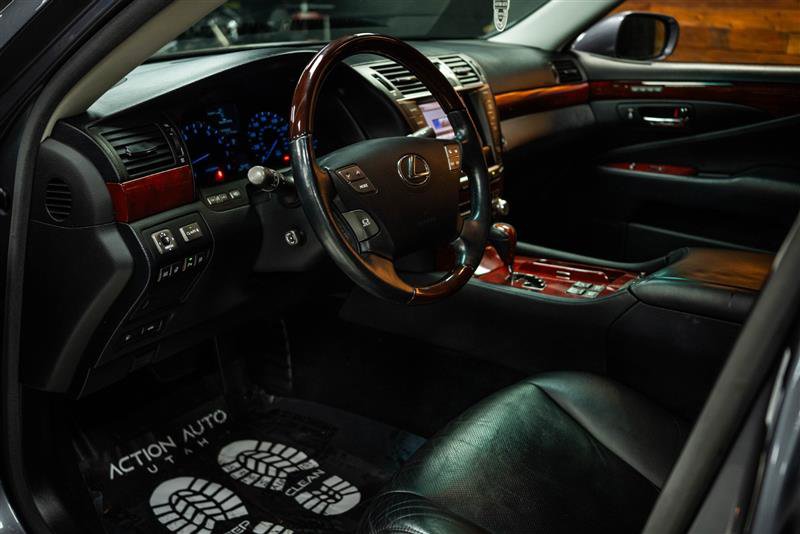 Used 2012 Lexus LS 460 AWD image 9
