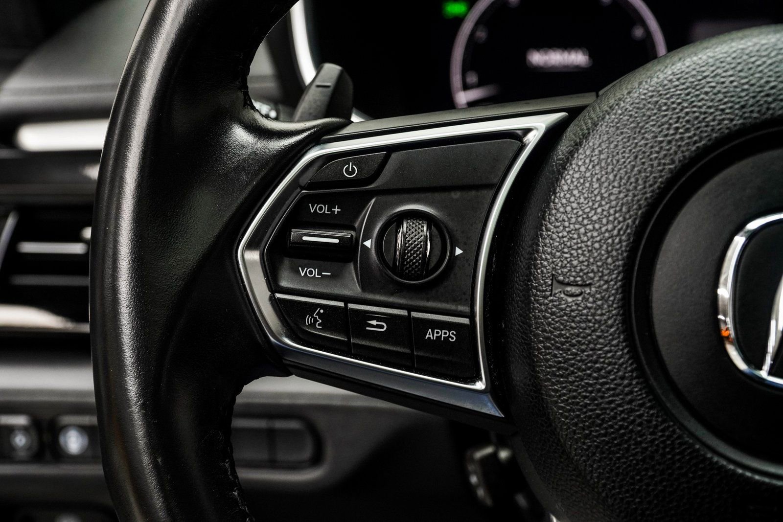 Used 2024 Acura MDX FWD w/ Technology Package image 24