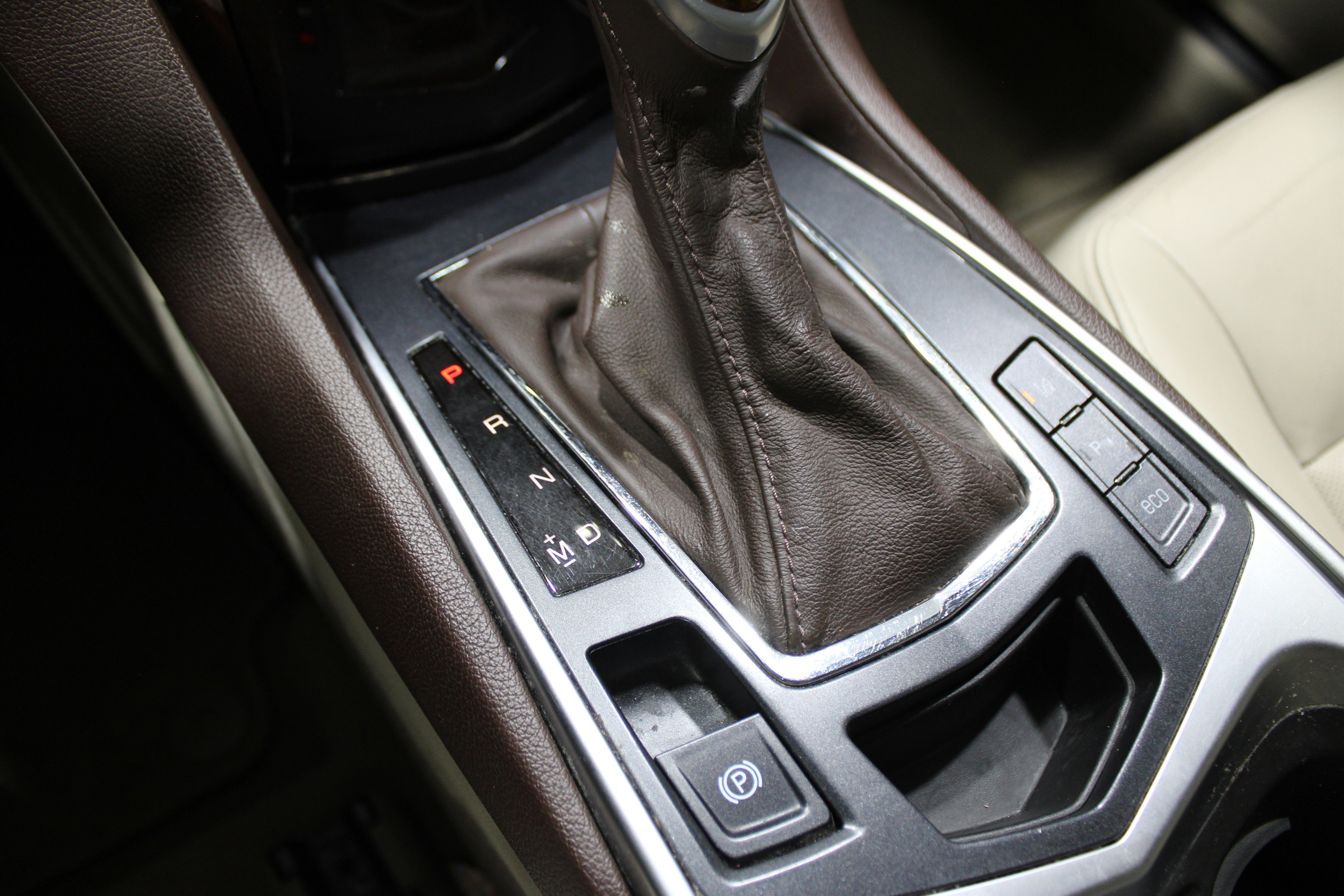 Used 2015 Cadillac SRX Performance w/ Driver Awareness Package image 21