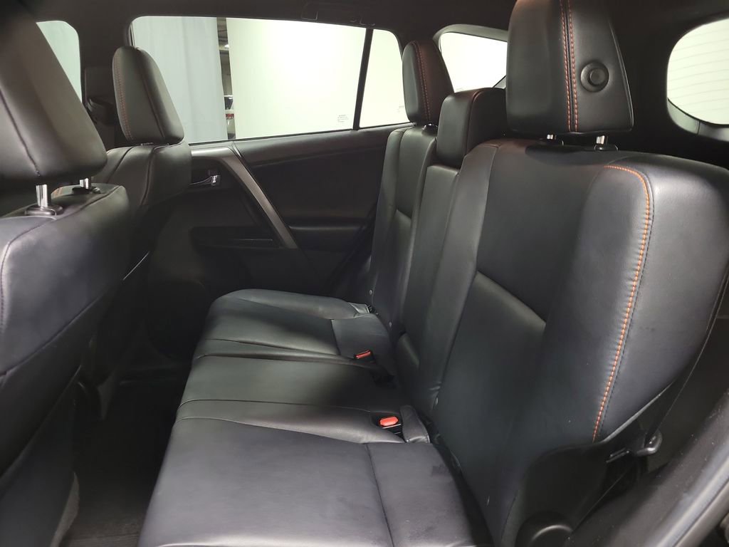 Used 2018 Toyota RAV4 SE w/ Power Extra Value Package image 20