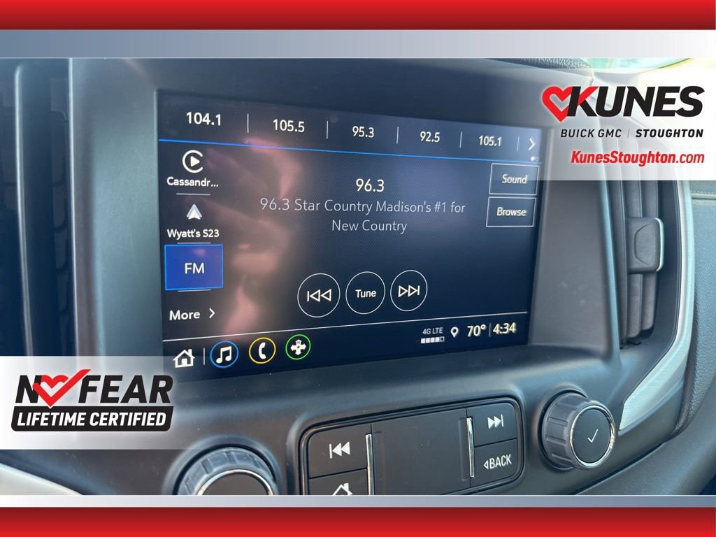 Used 2024 GMC Terrain SLT AWD/4WD image 32