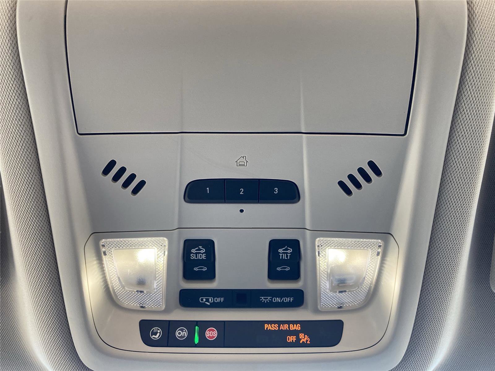 Used 2023 GMC Acadia Denali w/ Denali Ultimate Package image 24