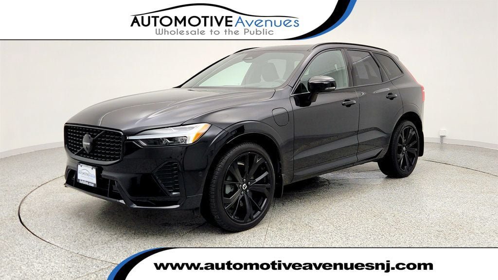 Used 2024 Volvo XC60 T8 Ultimate w/ Protection Package Premier AWD/4WD image 1