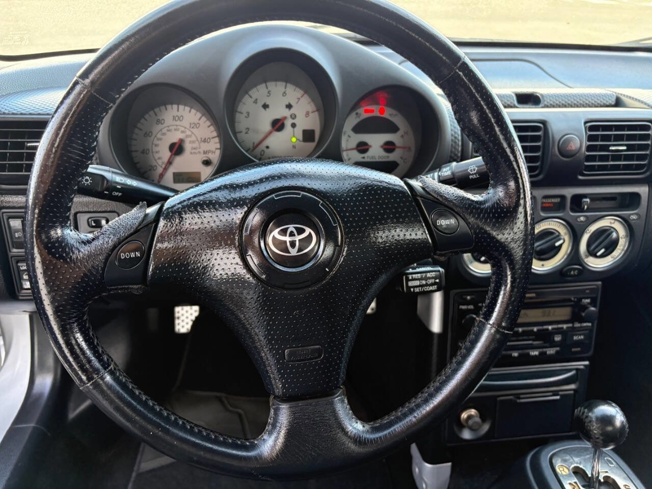 Used 2003 Toyota MR2 RWD image 9