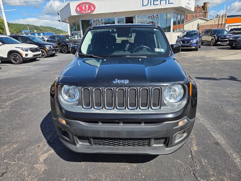 Used 2017 Jeep Renegade Latitude AWD/4WD image 2
