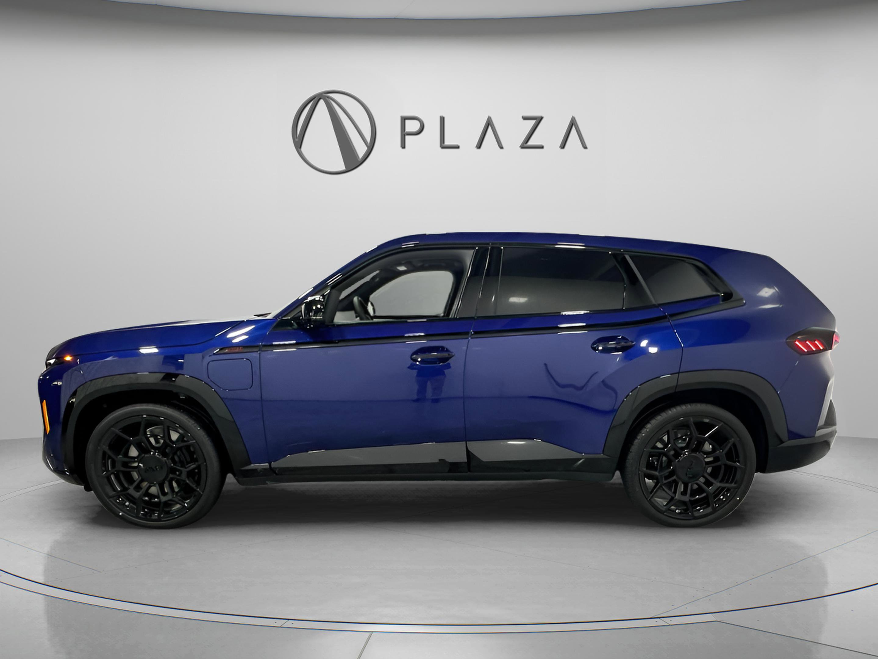 New 2026 BMW XM Label Red image 3