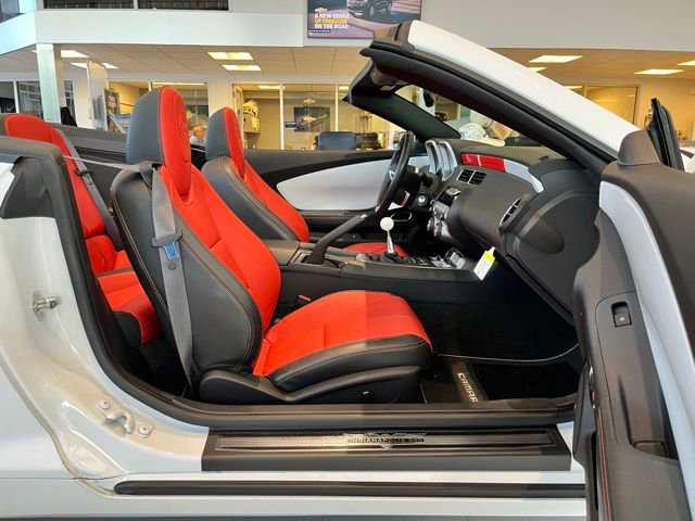 Used 2011 Chevrolet Camaro SS w/ RS Package image 28