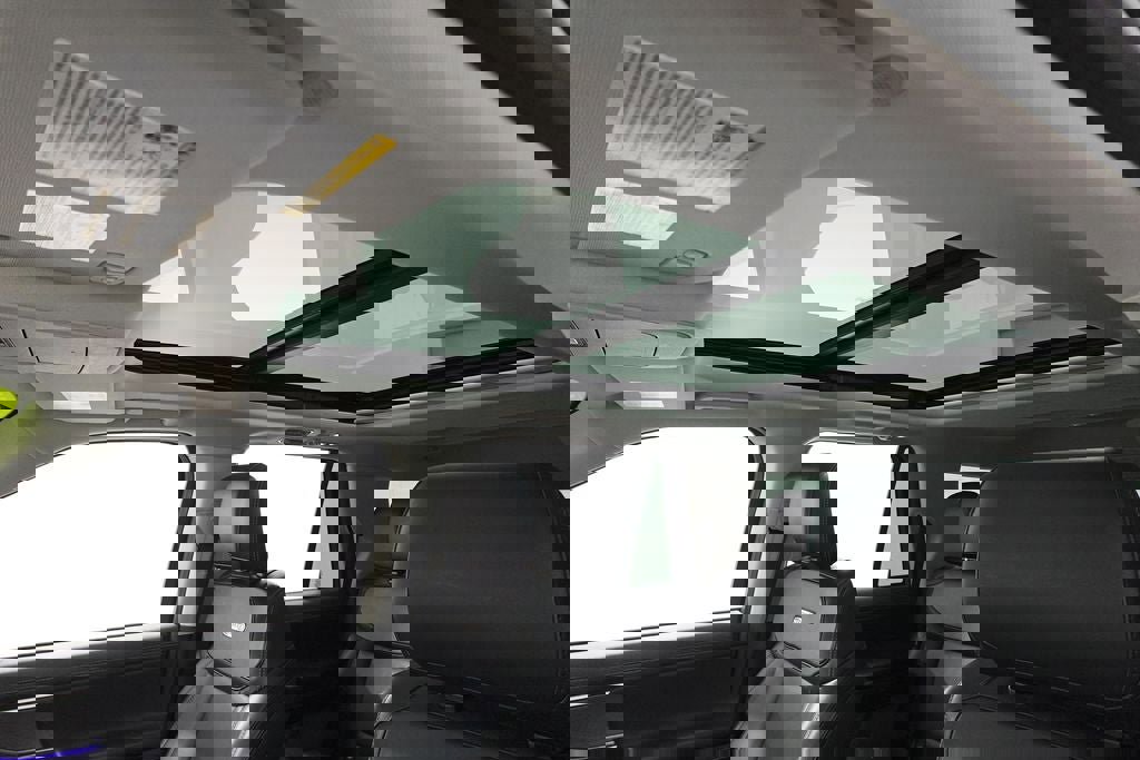 Certified 2025 Ford Expedition Platinum image 13