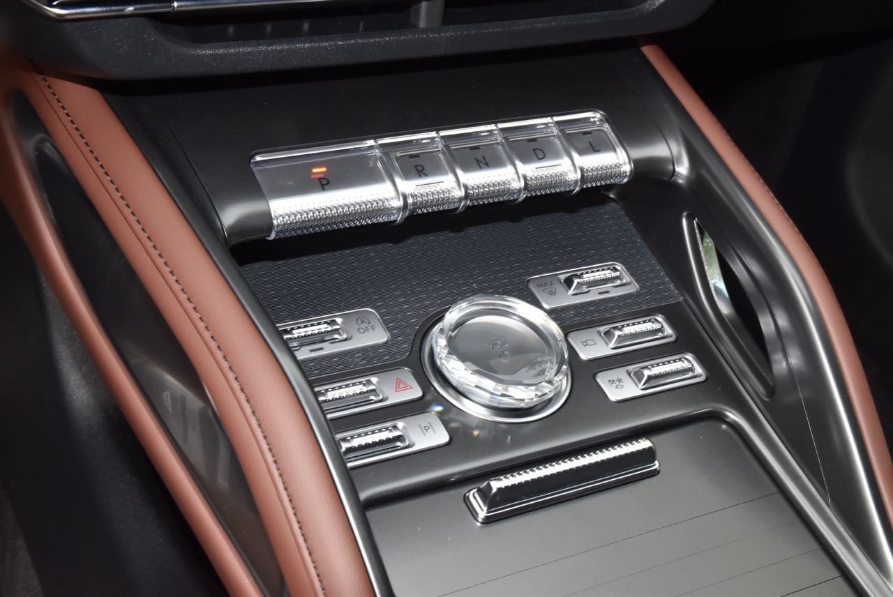 New 2026 Lincoln Nautilus Reserve w/ Jet Appearance Package AWD/4WD image 38