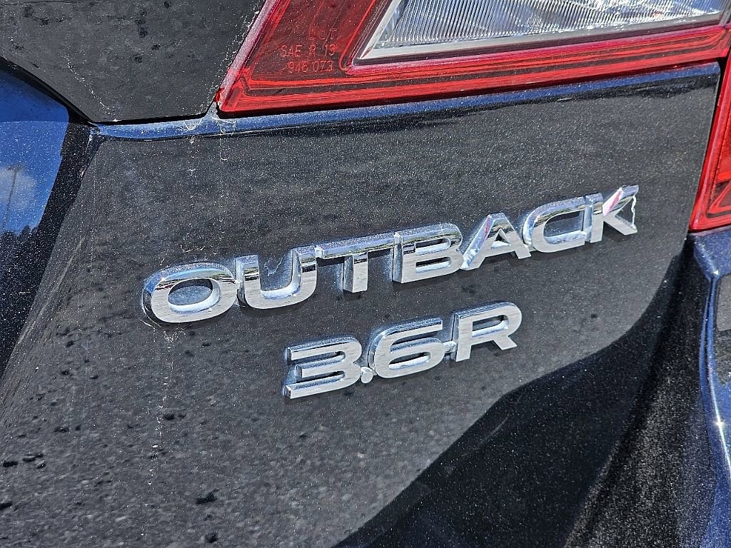 Used 2017 Subaru Outback 3.6R Limited w/ Popular Package #5 image 15