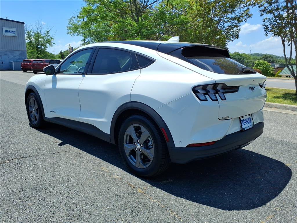 New 2023 Ford Mustang Mach-E Premium AWD/4WD image 14