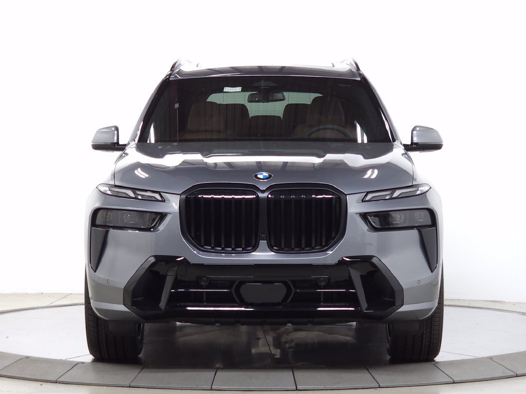 Used 2027 BMW X7 xDrive40i w/ M Sport Package AWD/4WD image 2
