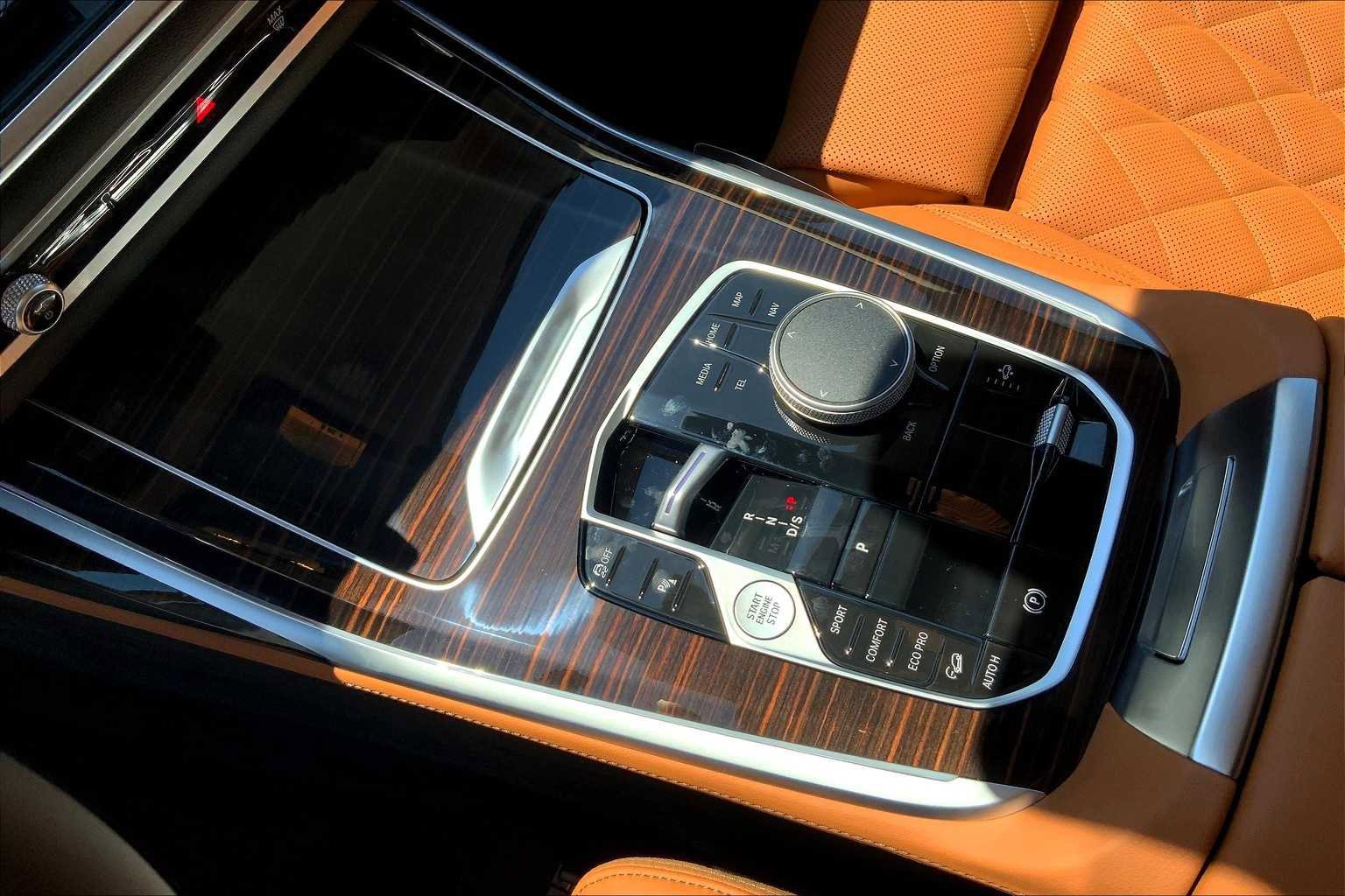 New 2026 BMW X7 xDrive40i image 8