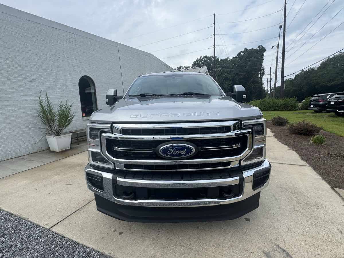 Used 2021 Ford F250 Lariat w/ Lariat Ultimate Package AWD/4WD image 3