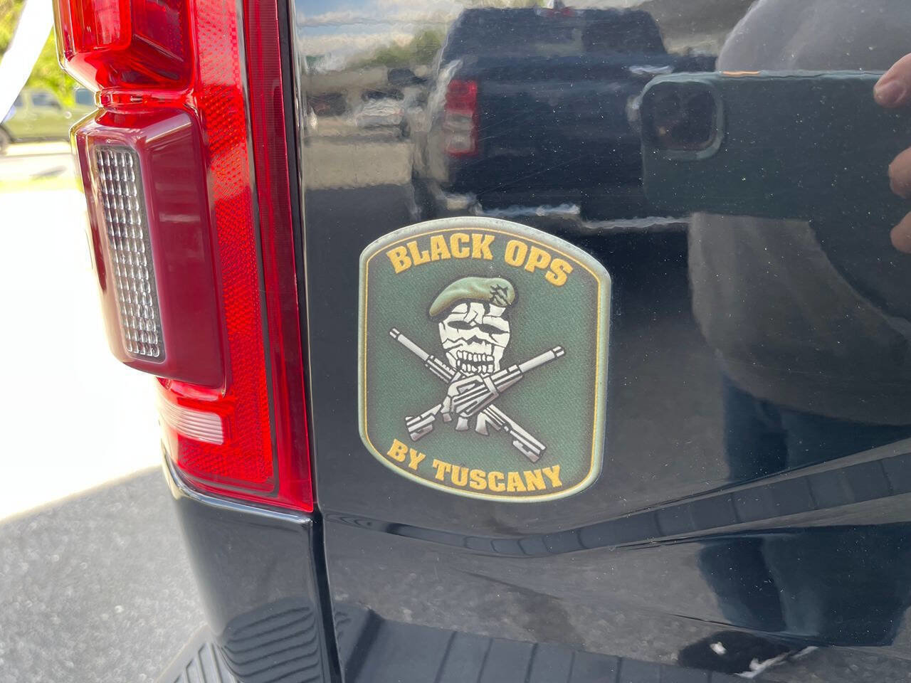 Used 2016 Ford F150 Lariat w/ Equipment Group 502A Luxury AWD/4WD image 16