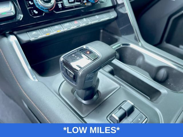 Used 2024 GMC Sierra 1500 AT4 w/ Technology Package AWD/4WD image 17