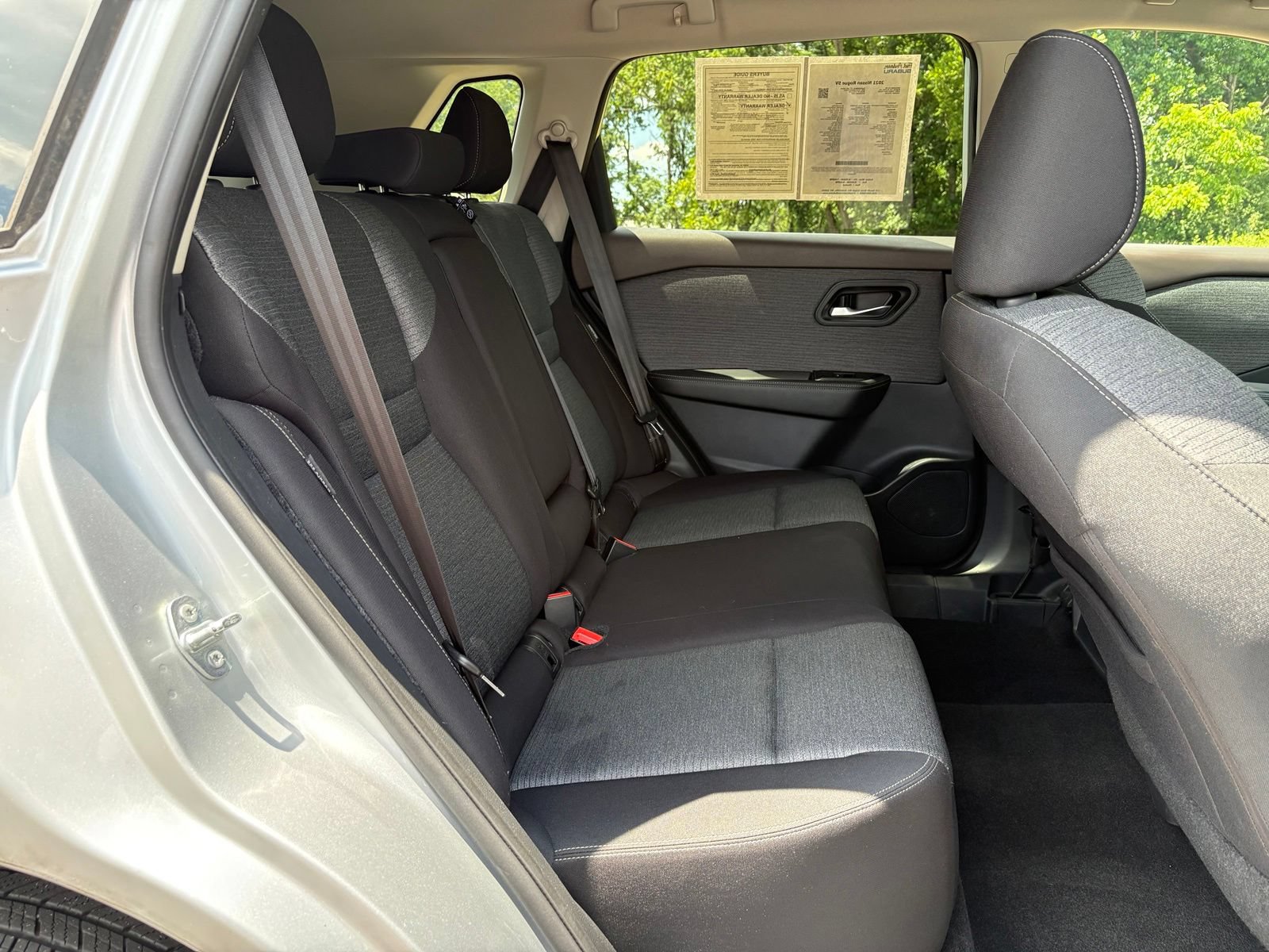 Used 2021 Nissan Rogue SV AWD/4WD image 29