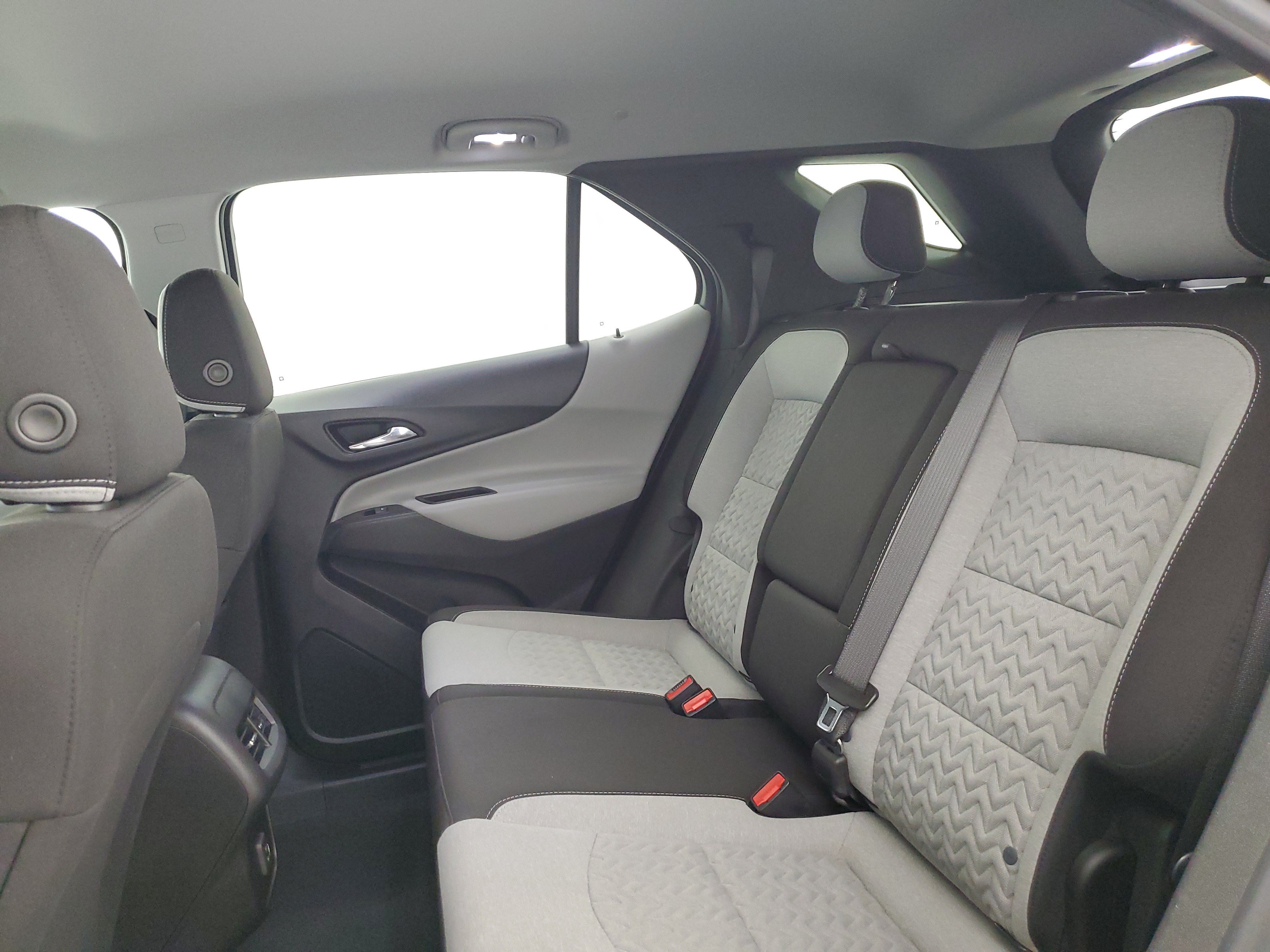 Used 2022 Chevrolet Equinox LT FWD image 11