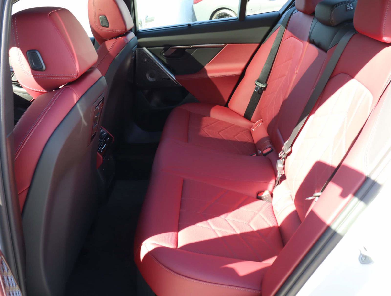 New 2025 BMW i5 M60 w/ Premium Package image 18