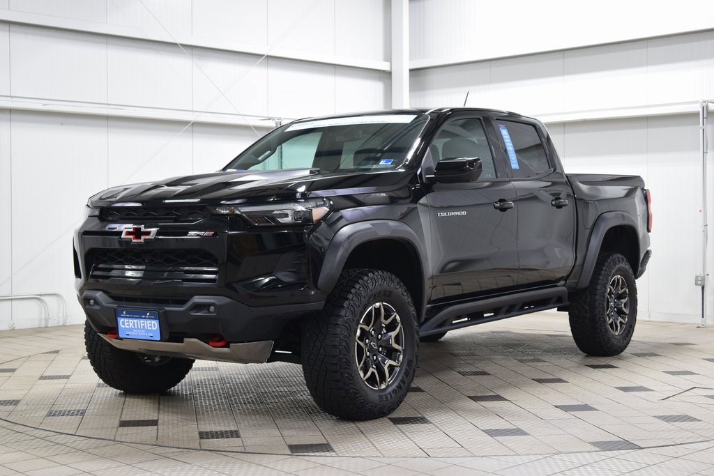 Certified 2024 Chevrolet Colorado ZR2 w/ Technology Package image 3
