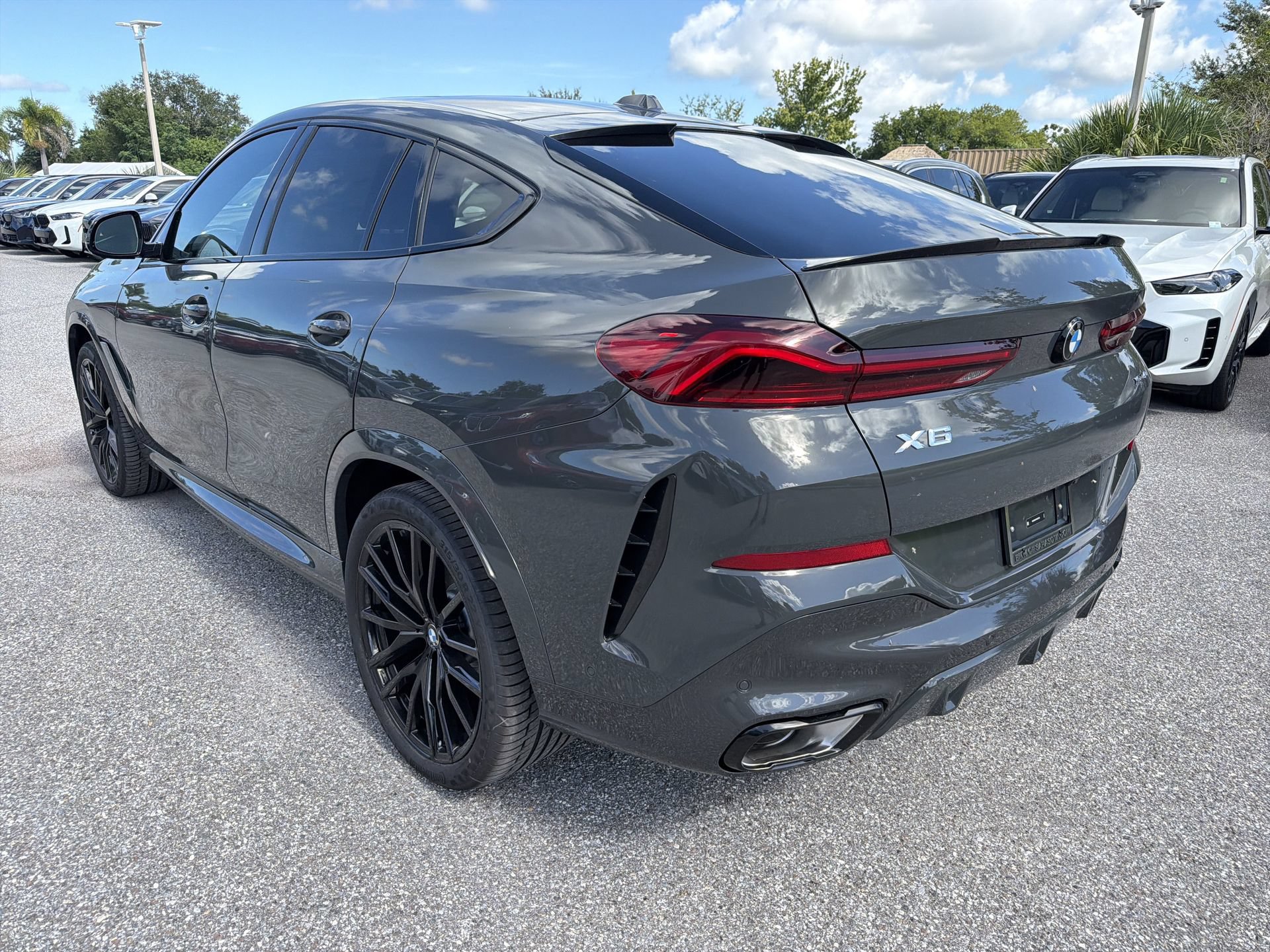 New 2027 BMW X6 xDrive40i AWD/4WD image 7