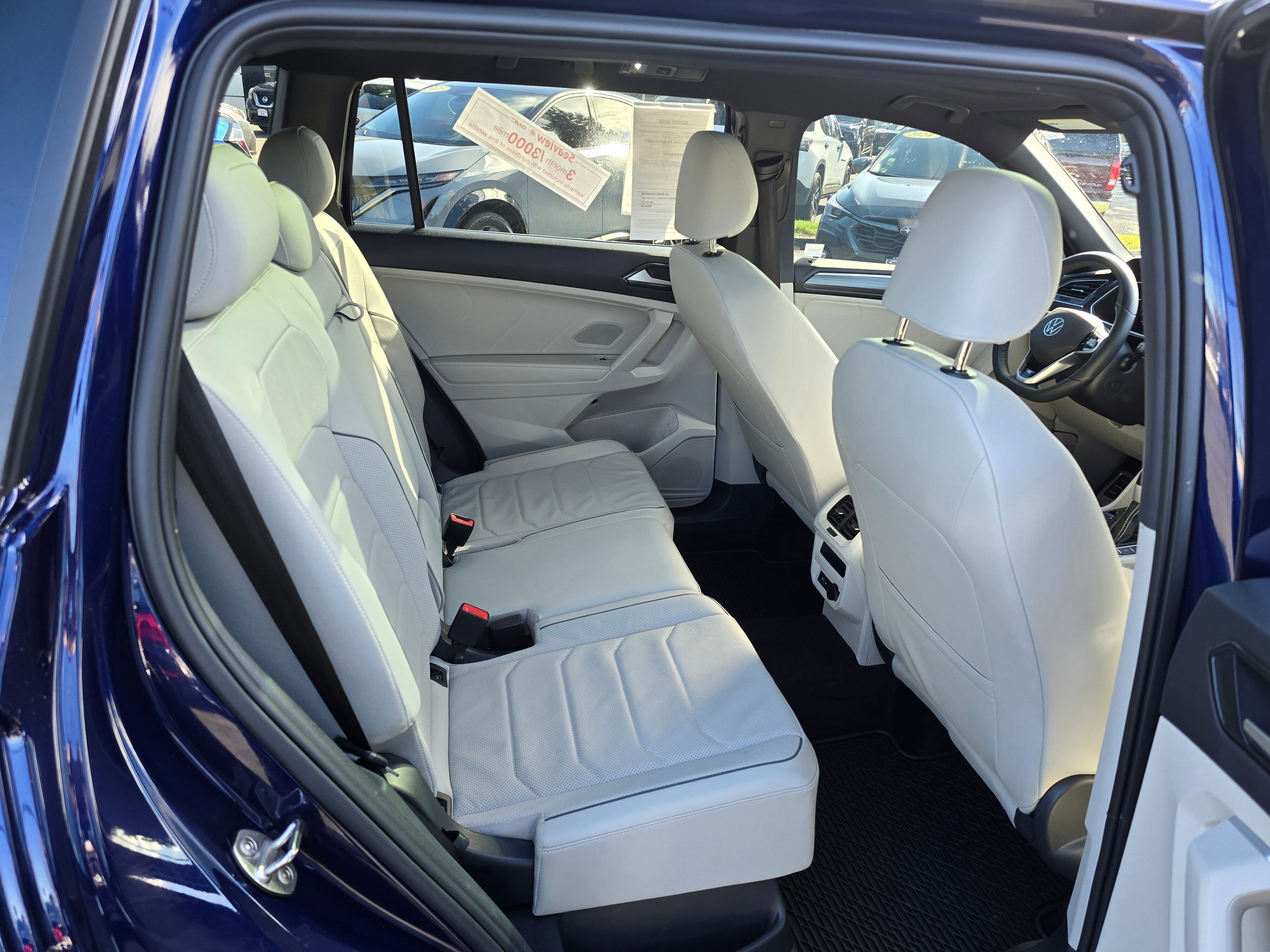 Used 2024 Volkswagen Tiguan SEL R-Line image 12