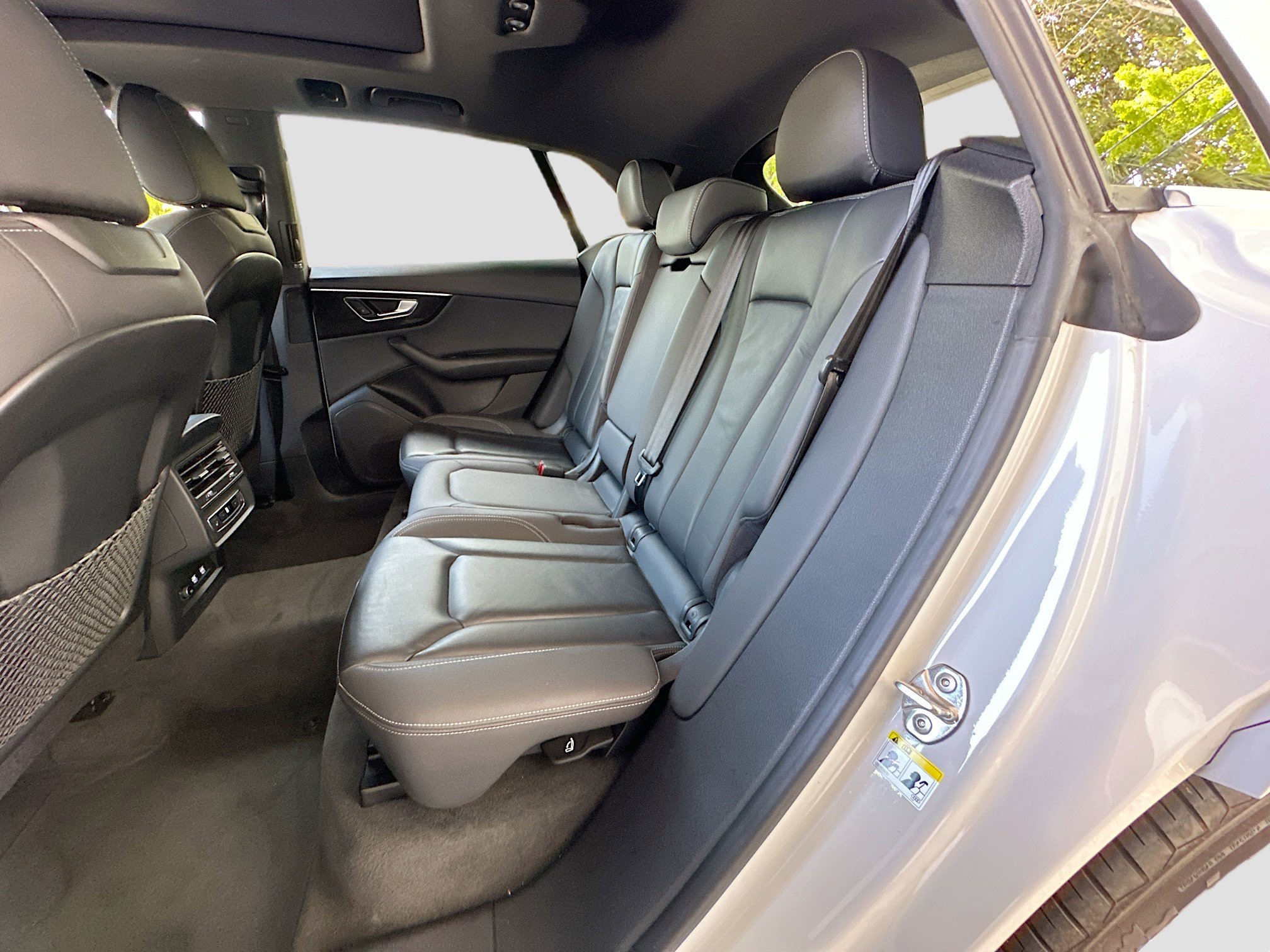 Used 2019 Audi Q8 Premium w/ Convenience Package image 25