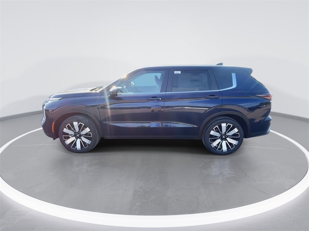 New 2025 Mitsubishi Outlander SE image 5