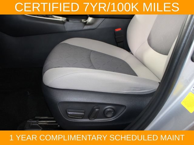 Used 2024 Toyota RAV4 XLE FWD image 20