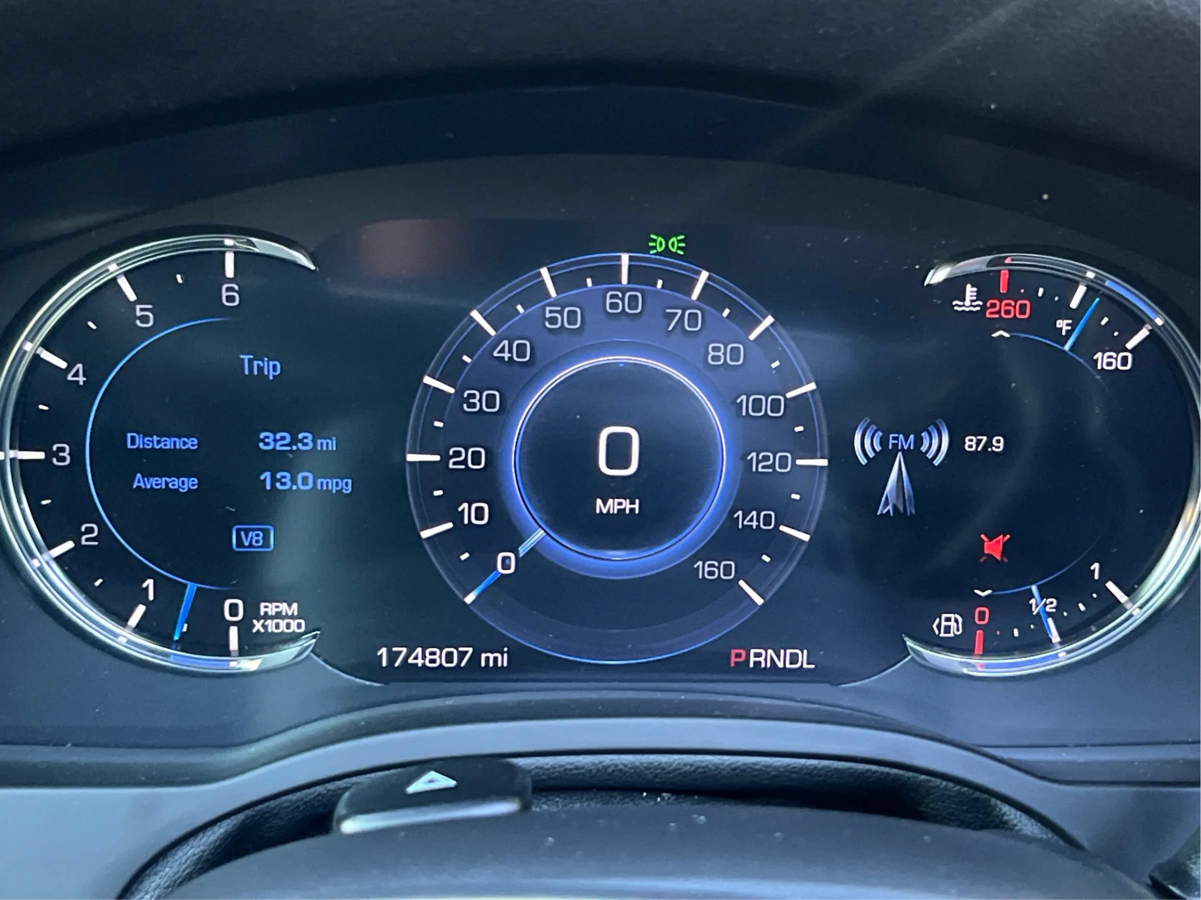 Used 2018 Cadillac Escalade Luxury AWD/4WD image 19