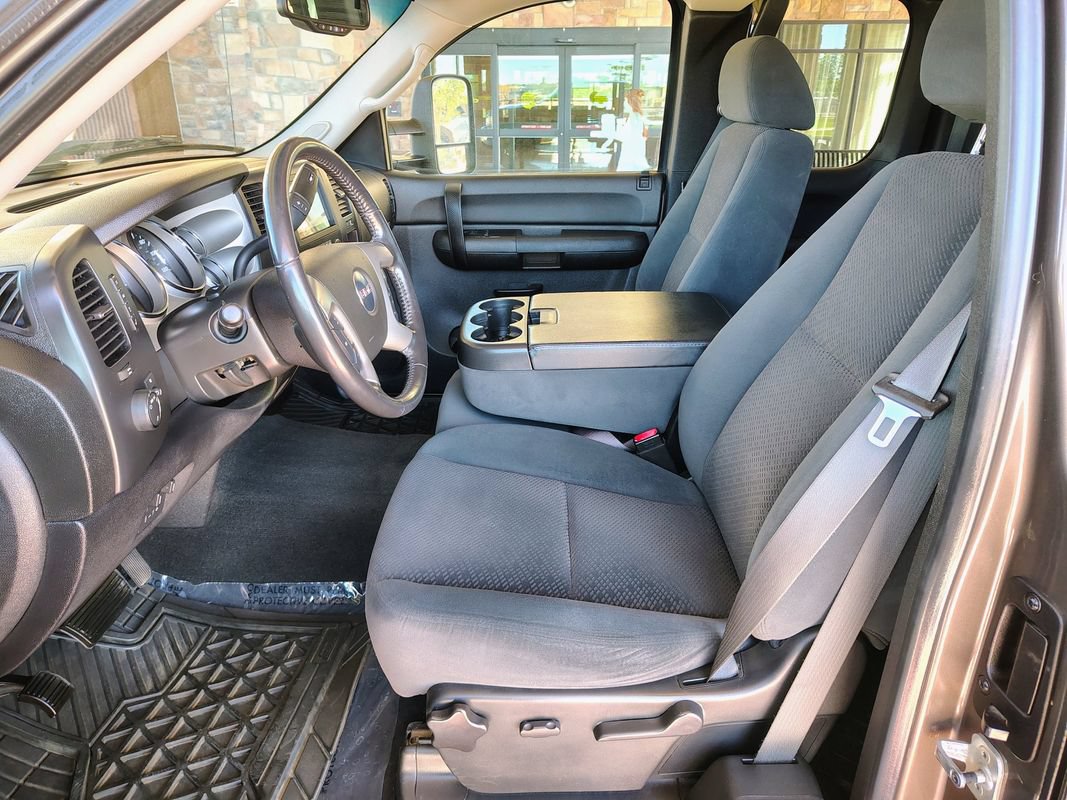 Used 2007 GMC Sierra 2500 4x4 Extended Cab image 10